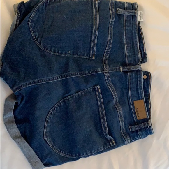 Garage - Picture 2 of 2